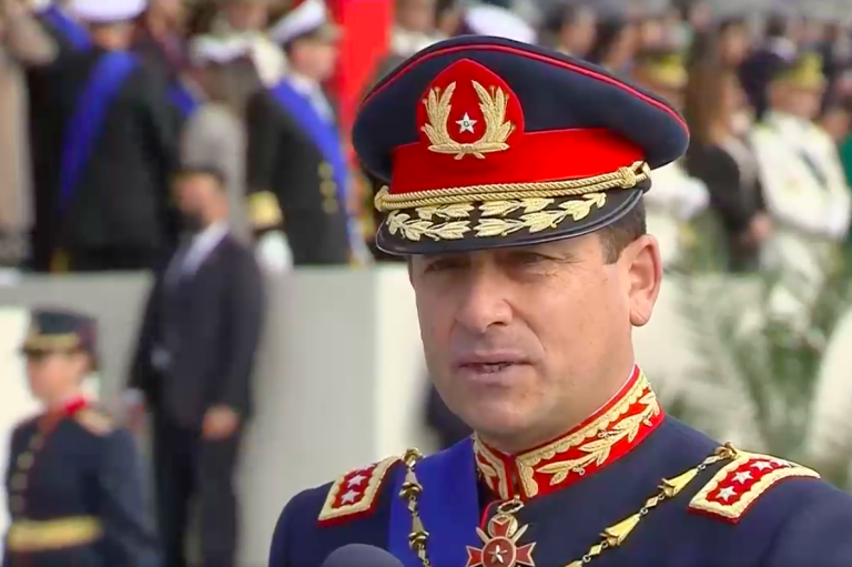 El mensaje del general Iturriaga al inicio de la Parada Militar: 