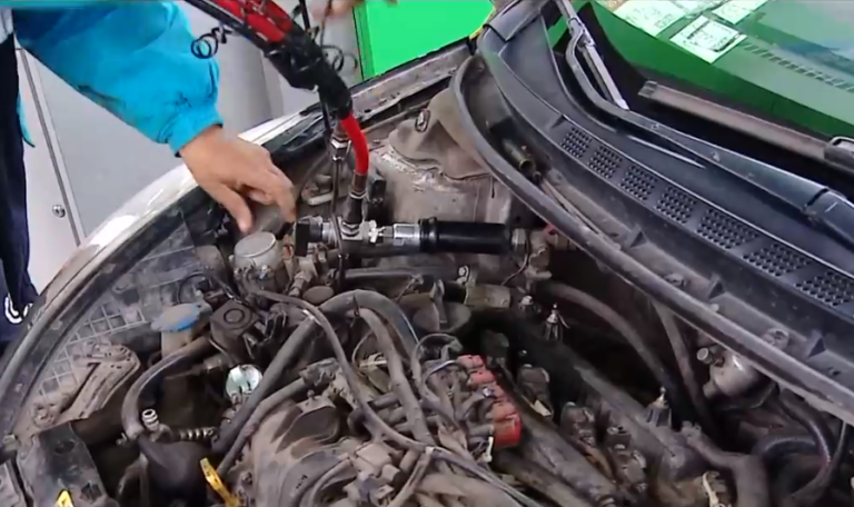 Entra en vigencia norma para convertir autos que usan gasolina a gas: ¿Es conveniente?