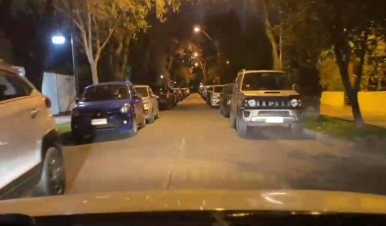 Lo que callan los vecinos del Estadio Nacional: Cursan más de 600 multas por autos mal estacionados