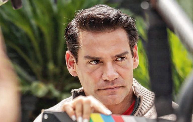 Cristián de la Fuente por video besando a otra mujer: 