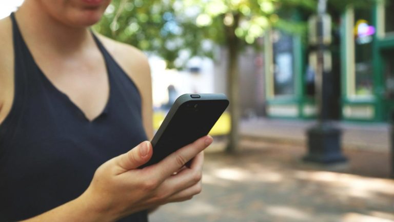 Cómo desactivar la sincronización automática: 5 recomendaciones para evitar confusiones por el cambio de hora