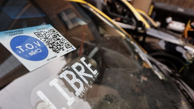 Tenía GPS: Capturan a delincuentes que asaltaron a taxista y pidieron otro taxi con celular robado en Curicó