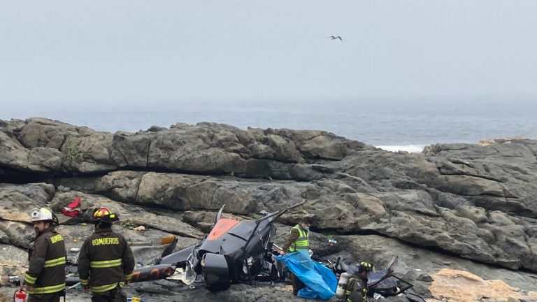 Empresario Eduardo Matte y su esposa fallecieron tras caída de helicóptero en roquerío de Zapallar