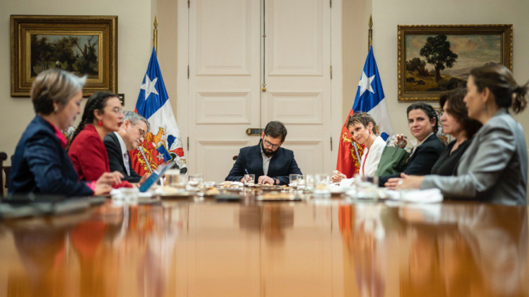 Con participación de nuevas ministras: Pdte. Boric realizó su primera reunión con renovado comité político
