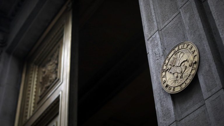 ¿Cómo ahorrar en tiempos de inflación? Expertos entregan recomendaciones para cuidar el bolsillo