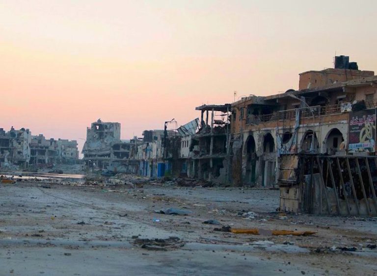 Libia: Descubren una fosa común con 42 cuerpos en antiguo bastión del Estado Islámico