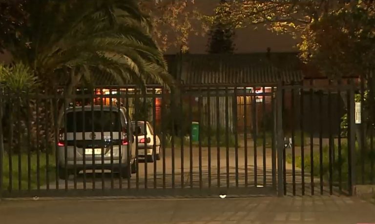 Los amenazaron con una granada: Familia fue amarrada de pies y manos en robo en Cerrillos