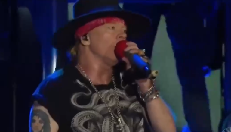 ¿Vas a ver a Guns N' Roses? Estos son los horarios, accesos y el posible setlist de la banda