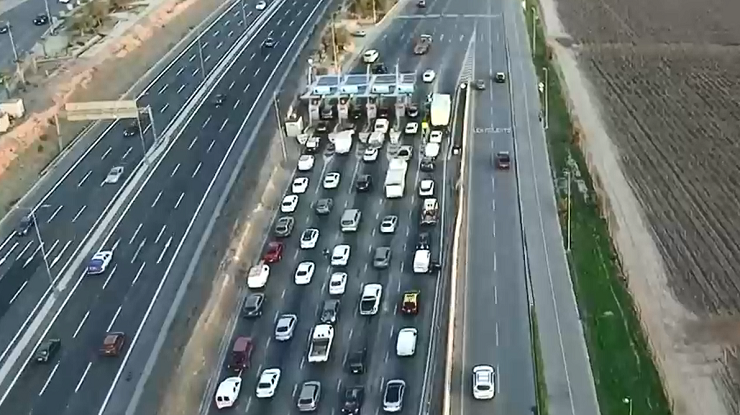 Free Flow para Puente Alto: Alcalde Codina ingresa recurso de protección para modernizar peaje en Acceso Sur