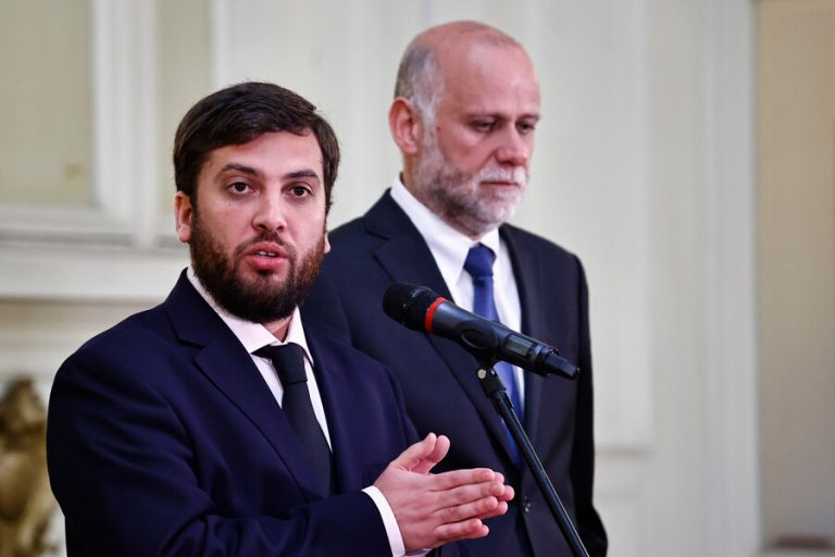 Líderes del Congreso llaman a 