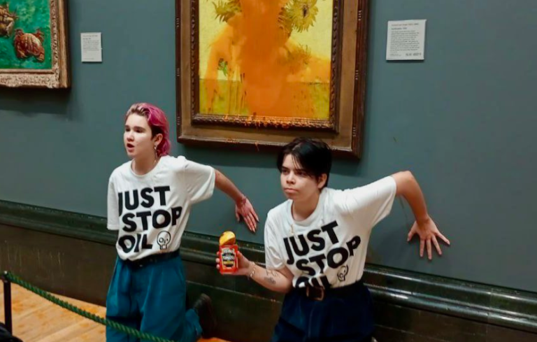 Activistas ecologistas lanzan sopa de tomate contra histórica pintura de Van Gogh: Este es el motivo