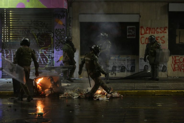 Saqueos e incidentes aislados: Así fue el minuto a minuto de un nuevo aniversario del estallido social