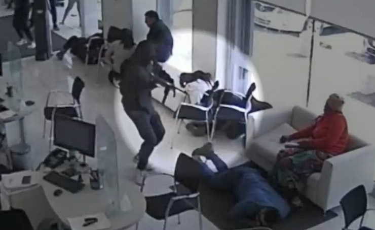 Prisión preventiva para detenidos por cometer millonario y violento asalto en banco de Quilicura