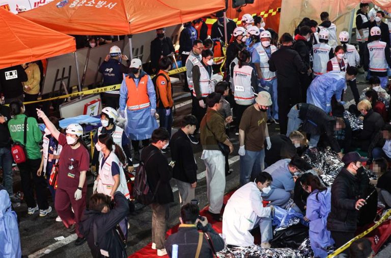Corea del Sur: Estampida humana dejó cerca de 140 muertos y 100 heridos en celebraciones de Halloween