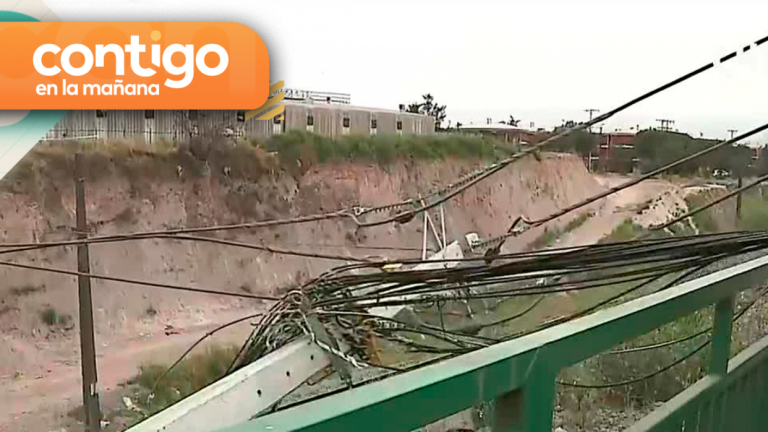 Camión arrasó con varios postes durante la madrugada en Cerrillos