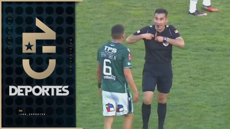 ¿Tarjeta bluetooth? Arbitro chileno quiso amonestar a jugador pero no tenía tarjetas