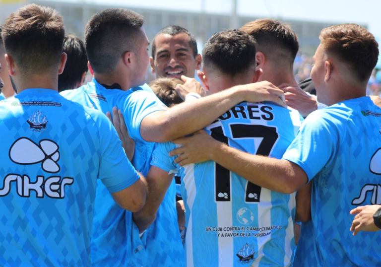 Magallanes es de primera: Los carabeleros ganaron y ascendieron a la categoría de honor del fútbol chileno