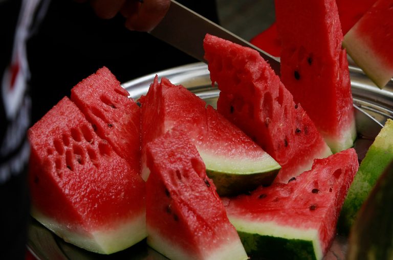 Llegaron las frutas de la temporada: ¿A cuánto están y dónde podemos encontrar los mejores precios?