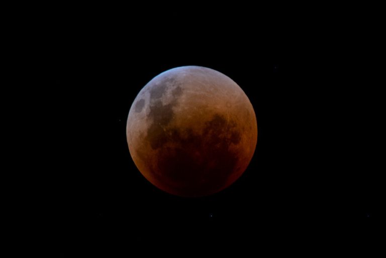 Luna de Sangre: ¿Cuándo será y cómo ver el último eclipse lunar del 2022?
