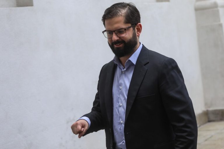 Oficialismo buscará 