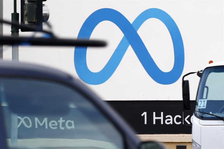 Mark Zuckerberg anuncia plan de despidos masivos en Facebook: 13% de los trabajadores quedará sin empleo