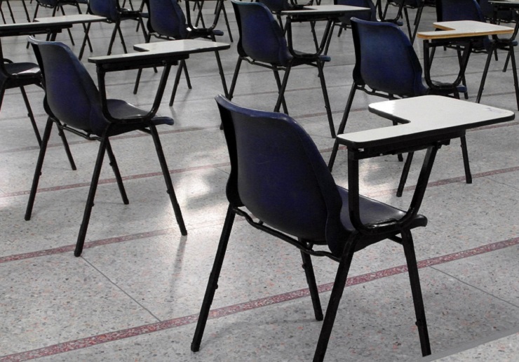 Profesora terminó internada tras ser drogada por alumna que intentaba evitar una prueba en Argentina