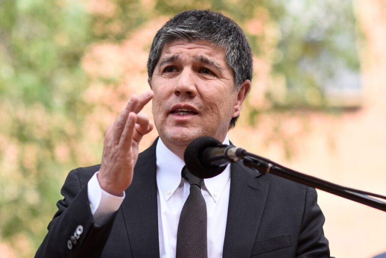 Ministro (s) Monsalve anuncia 27 querellas por Ley de Seguridad del Estado por paro de camioneros