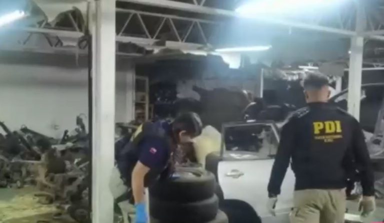 PDI descubre desarmaduría ilegal en Santiago: Inmueble era utilizado para secuestros