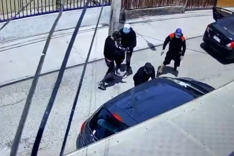 Familia fue violentamente asaltada a la salida de banco en Pudahuel: Les robaron $6 millones
