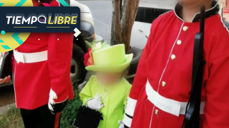 Fue escoltada por “Guardia Real”: Niña causó furor por disfraz de la “Reina Isabel II” en Halloween