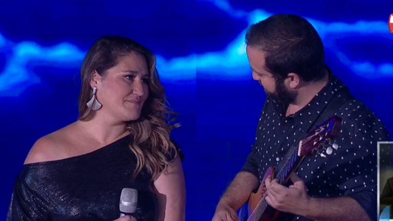 ¡Pura química! Así fue la presentación de Belén Mora y Toto en la Teletón