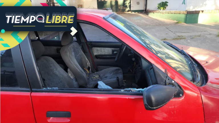 Sorprendente: Ladrón intentó robar un auto empujándolo tras no poder encenderlo