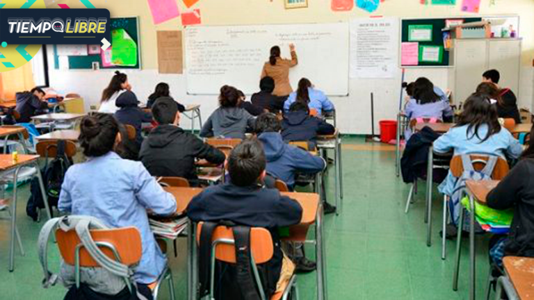 Escolar terminó grave luego de pésima broma: compañera le dijo que era azúcar, pero era soda cáustica