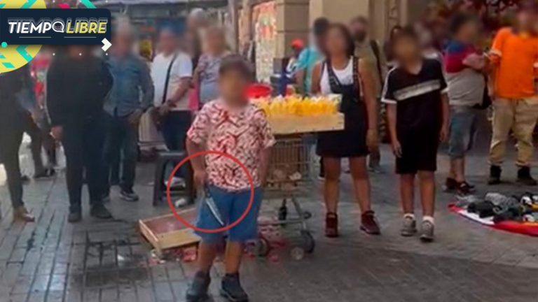Madre de menores que amenazaron a ambulantes con cuchillos asegura que la estaban defendiendo