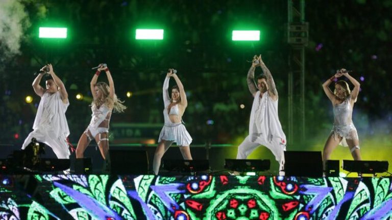¡Tira camisá! Movimiento Axé se tomó el Estadio Nacional en cierre de Teletón