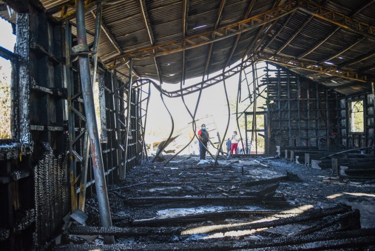 Impunidad tras ataques incendiarios: Según estudio, solo el 2% de las causas terminadas han llegado a una condena