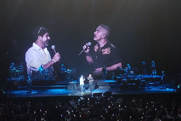 Matador hasta en el canto: La inesperada invitación de Eros Ramazzotti a Marcelo Salas en pleno concierto
