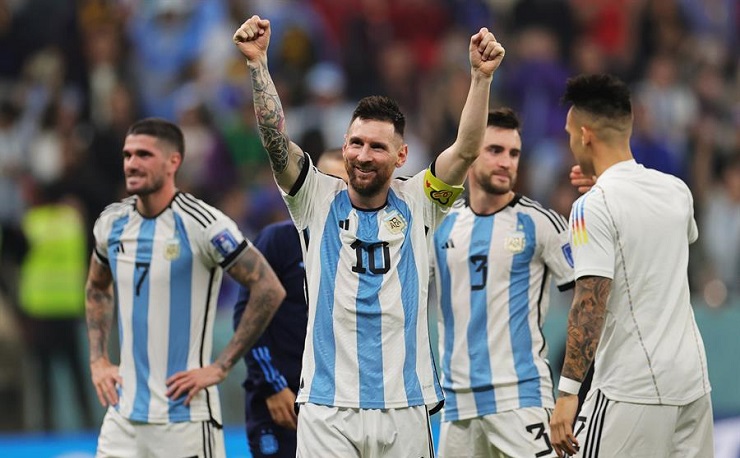 Creer o reventar: El dato que favorece a Argentina cuando usó su camiseta titular en las finales del mundo