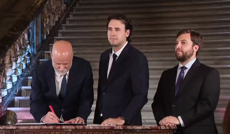 ¿Deben ser remunerados los expertos? Las polémicas en torno al Acuerdo por Chile