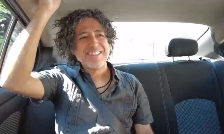 Taxi Libre: La mirada de Manuel García sobre el Chile actual y los detalles de su concierto en Movistar Arena