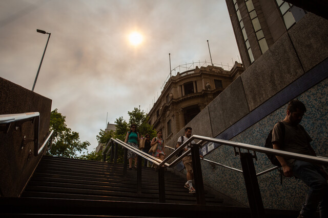 Gobierno puso fin a la alerta de riesgo sanitario en la RM por humo de incendio forestales