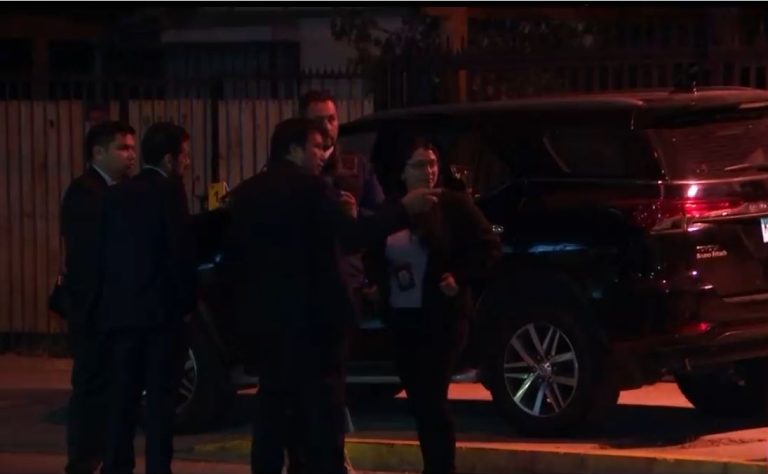 Carabinero en retiro mató a delincuente para frustrar asalto en Maipú: Querían robarle el auto