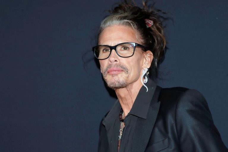 Steven Tyler es demandado por agresión sexual contra menor de edad y por obligarla a abortar