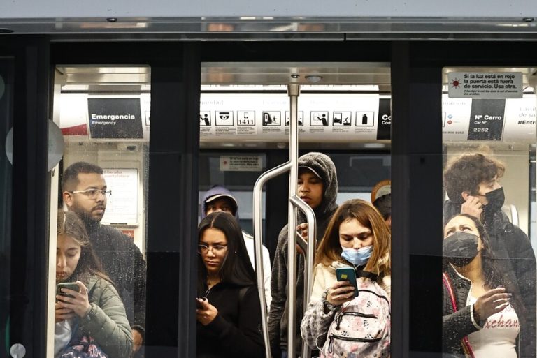 Año Nuevo: Estos son los horarios del Metro de Santiago planificados para las fiestas y feriados