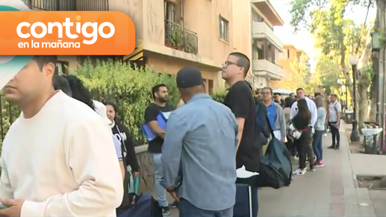 Gran aglomeración: Registran largas filas en embajada de Venezuela por entrega de pasaportes