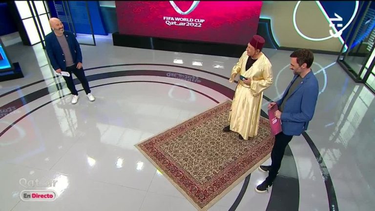 ¡Con alfombra y todo! Julio César Rodríguez sorprendió con nuevo homenaje tras triunfo de Marruecos
