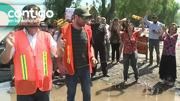 Cansados de las fugas de agua: Vecinos se toman las calles de Maipú para protestar