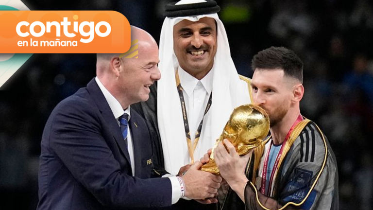 ¿Qué significa la capa que vistió Lionel Messi cuando recibió la Copa del Mundo?