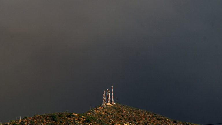 Ojo con los síntomas: Las recomendaciones por preocupante presencia de humo de incendios forestales