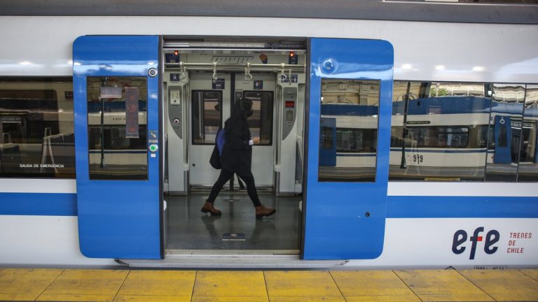 Tren Santiago-Batuco iniciará sus obras: ¿Cuál será su recorrido y a partir de cuándo estará operativo?